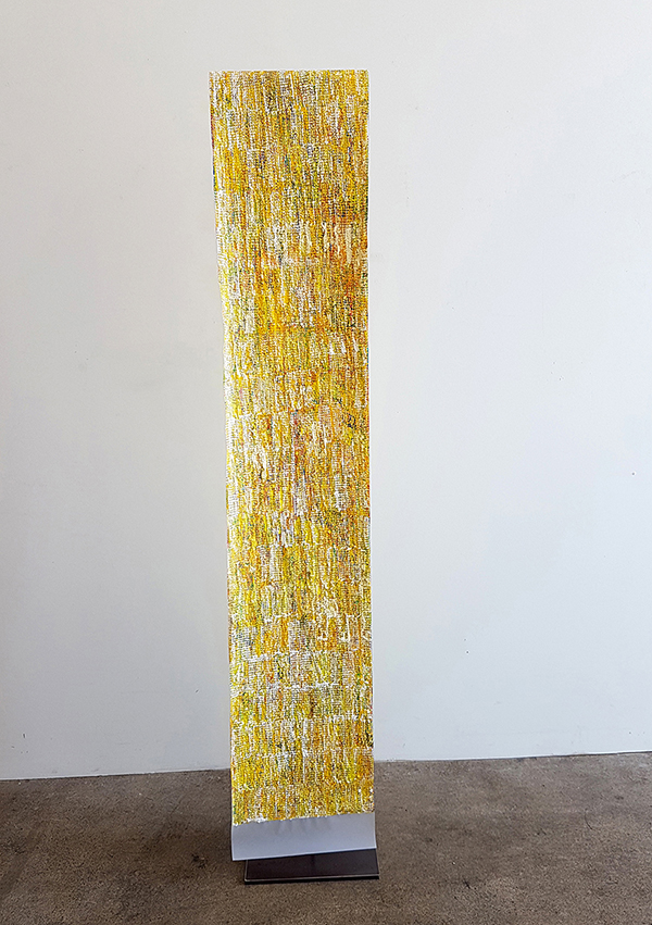 Susanne Lyner, 2019, Meine Stammbäume Nr. 09, Acryl auf Transparentpapier beidseitig bearbeitet, 340 x 33 cm