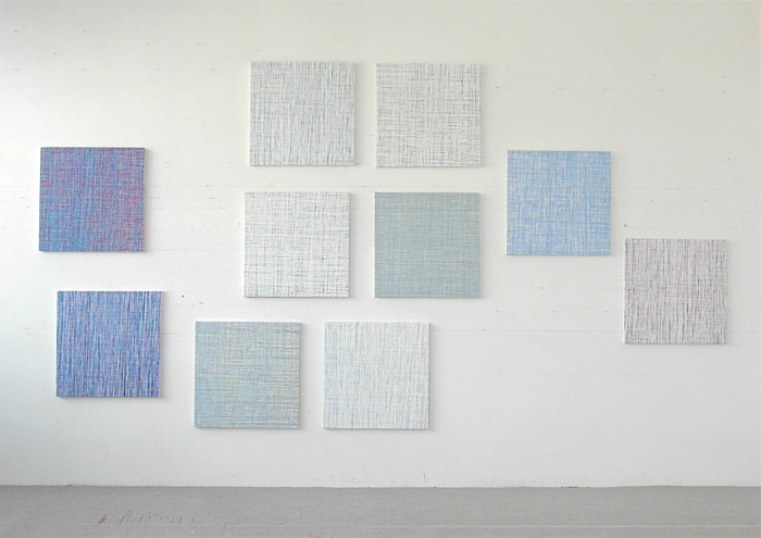 Les solitaires, 2012, Atelieransicht, je 70x70 cm, Acryl auf Baumwolle geworfen