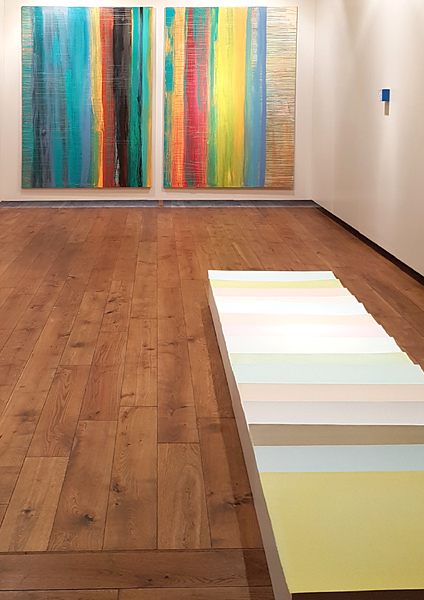 Symposium 2016, Rothko Center, Daugavpils, Lettland, Ausstellungsansicht mit Arbeiten von Deanna Sirlin USA, José Heerkens, Netherlands, und den Farbtafeln von Susanne Lyner 15teilig, je 56x76 cm, Tusche auf Büttenpapier